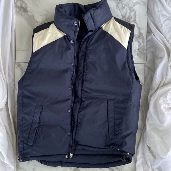 Reversible Navy Vest - Picture 3 of 5